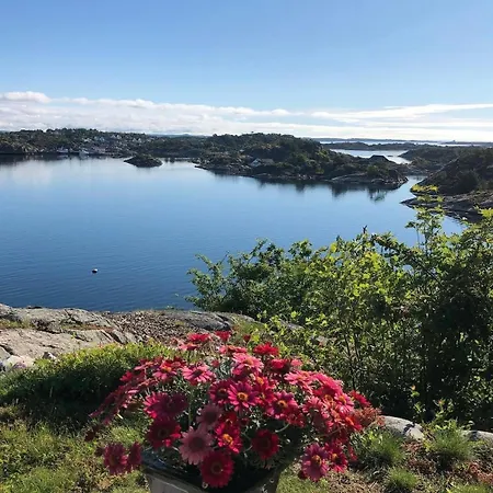 Nyaraló Charming By The Sea With Beautiful View